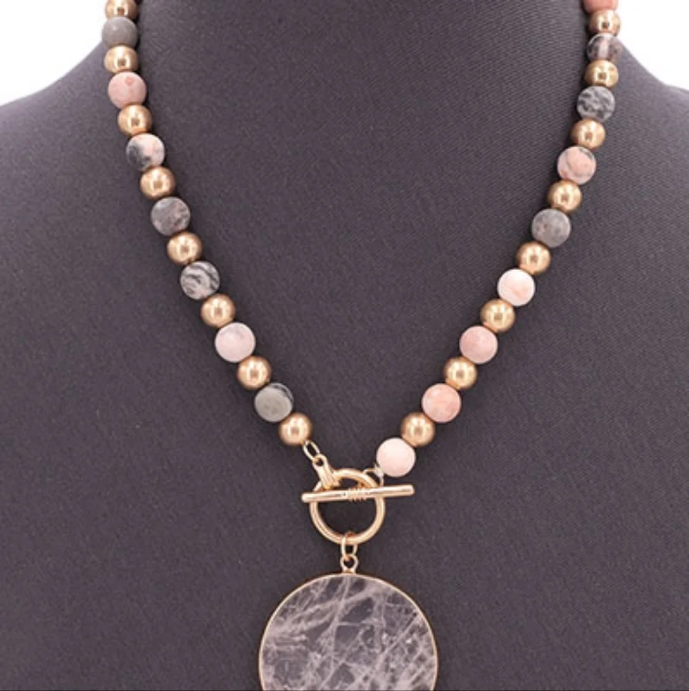 Pink and Gold Beaded Necklace - Picture 1 of 2